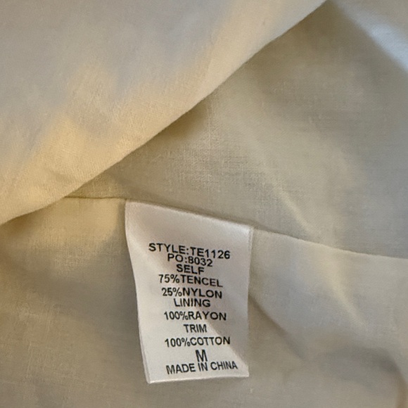 Chic White Ruffled Dress - Picture 7 of 7